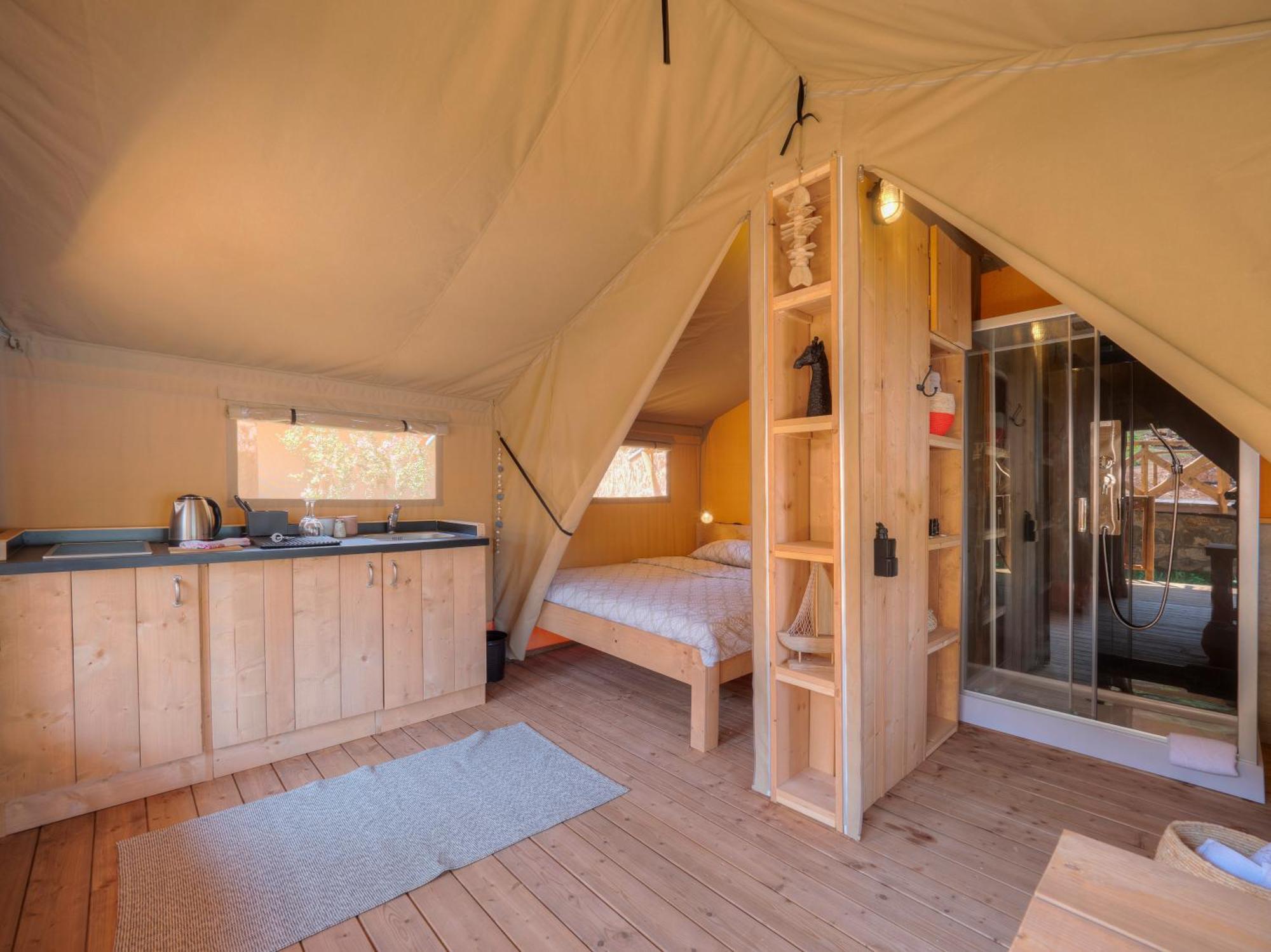 Sea Glamping Hotel Kotor Eksteriør billede