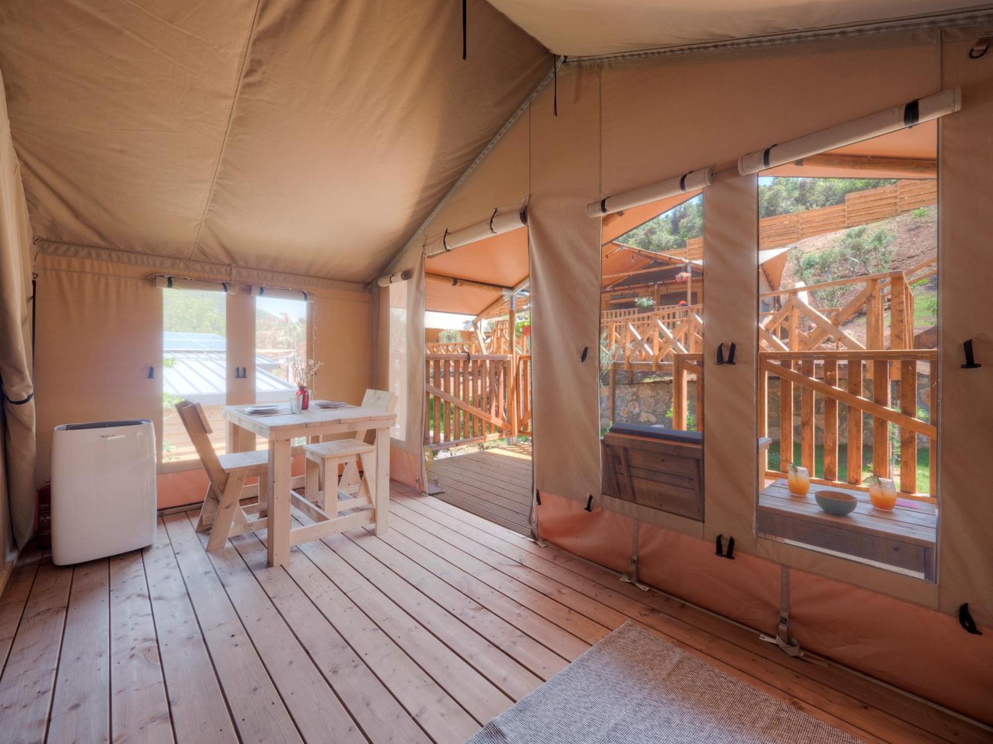 Sea Glamping Hotel Kotor Eksteriør billede