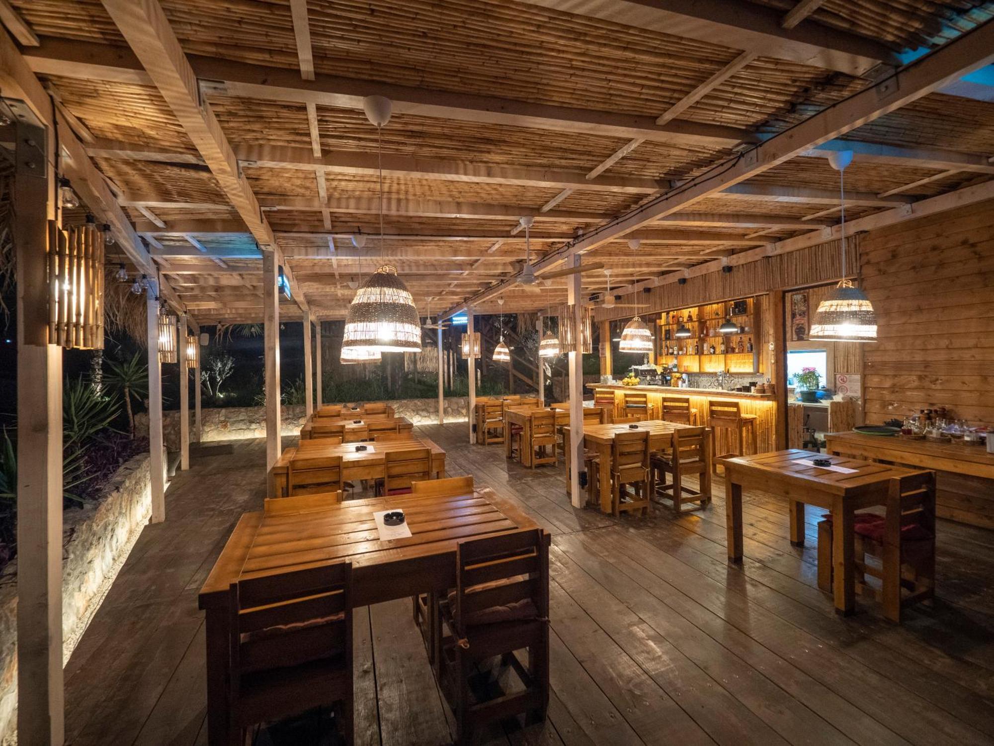 Sea Glamping Hotel Kotor Eksteriør billede